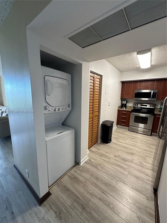 Parc Central South #1711 image #12