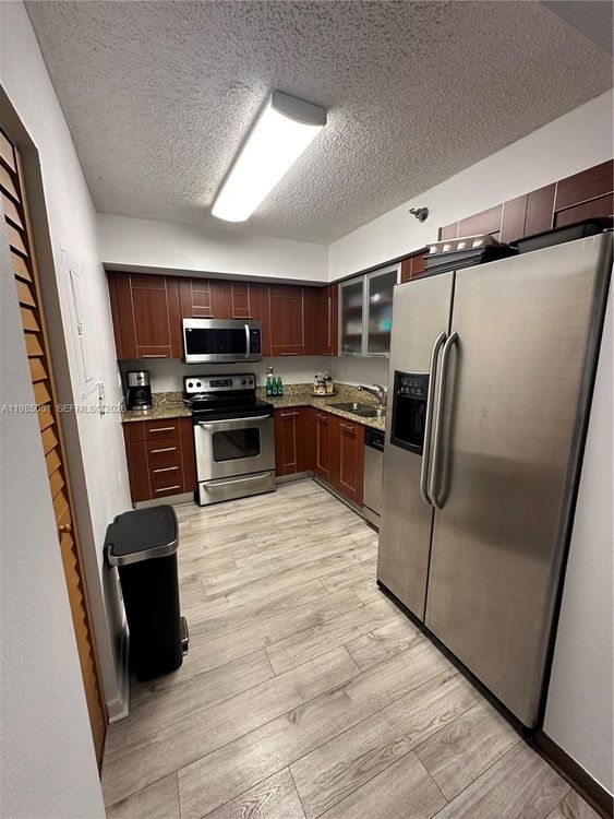 Parc Central South #1711 image #14