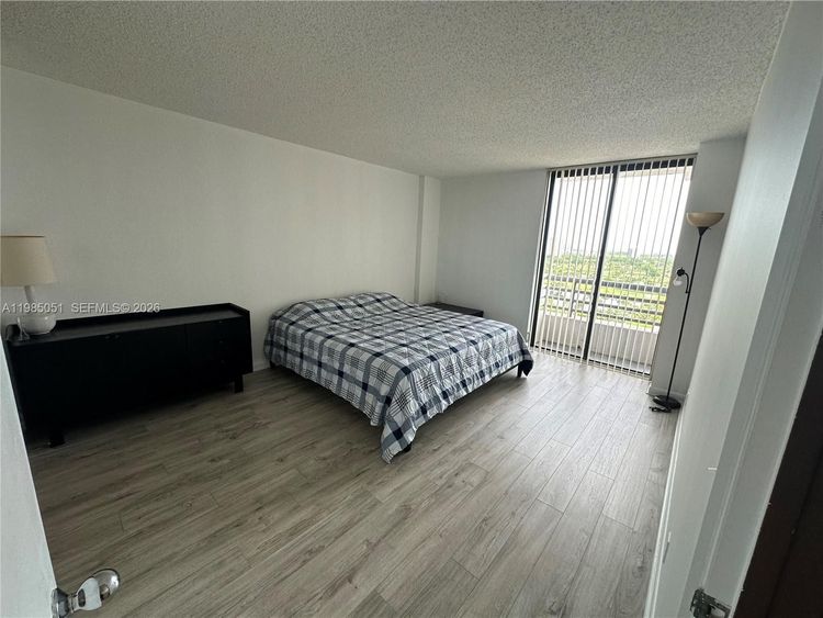 Parc Central South #1711 image #21