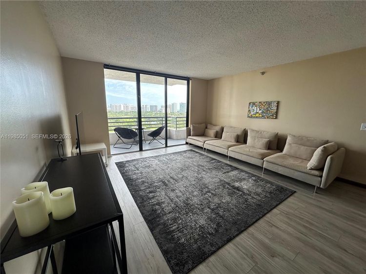 Parc Central South #1711 image #8