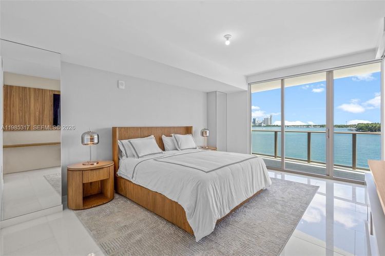 Onda Residences #406 image #21