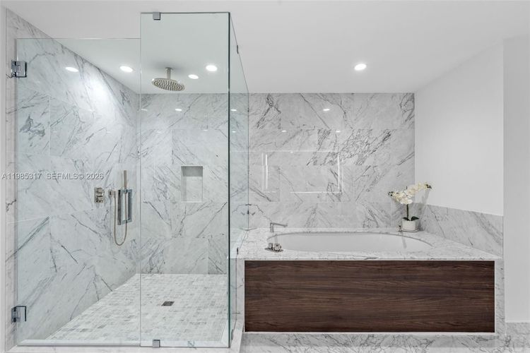 Onda Residences #406 image #27