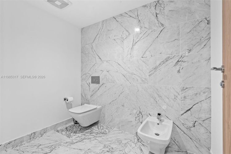 Onda Residences #406 image #28