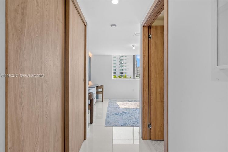 Onda Residences #406 image #34