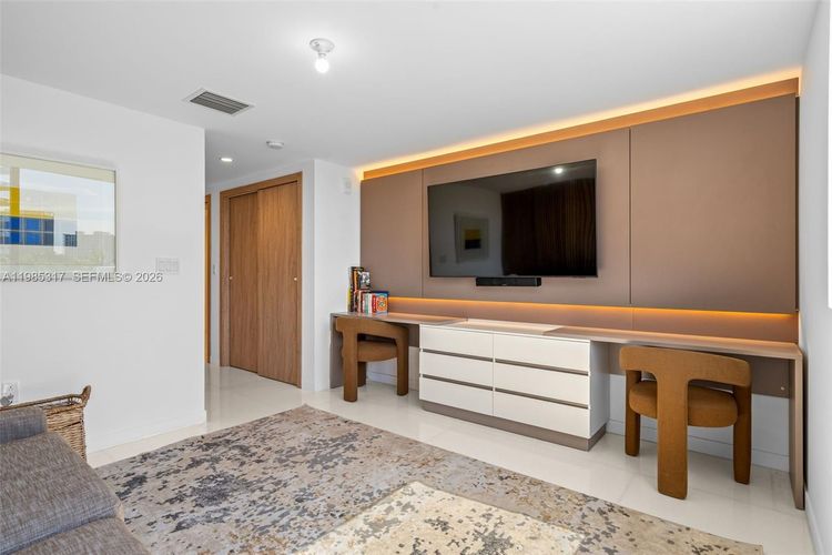 Onda Residences #406 image #36