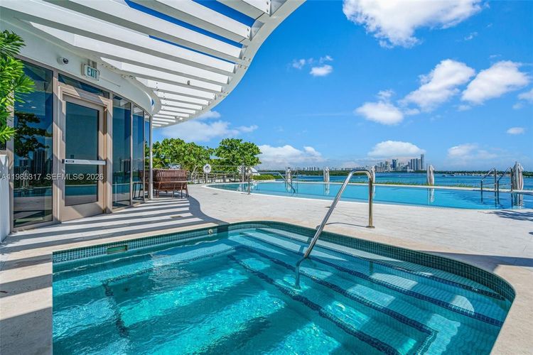 Onda Residences #406 image #46