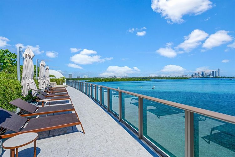 Onda Residences #406 image #47