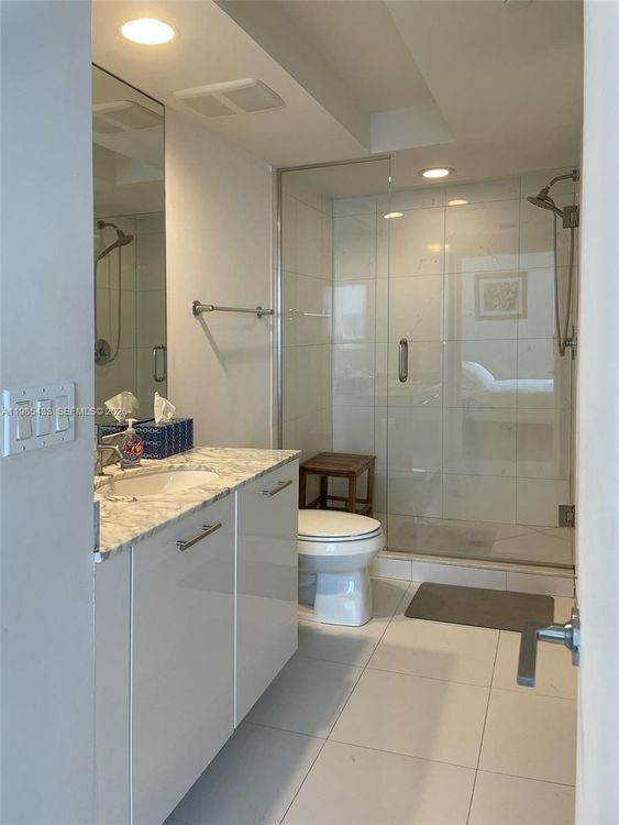 500 Brickell #1407 image #12