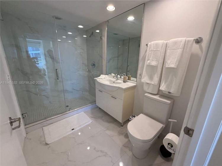 Icon Brickell I #3913 image #11