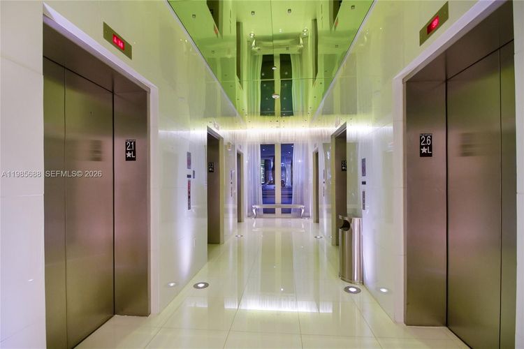 Icon Brickell II #3809 image #10