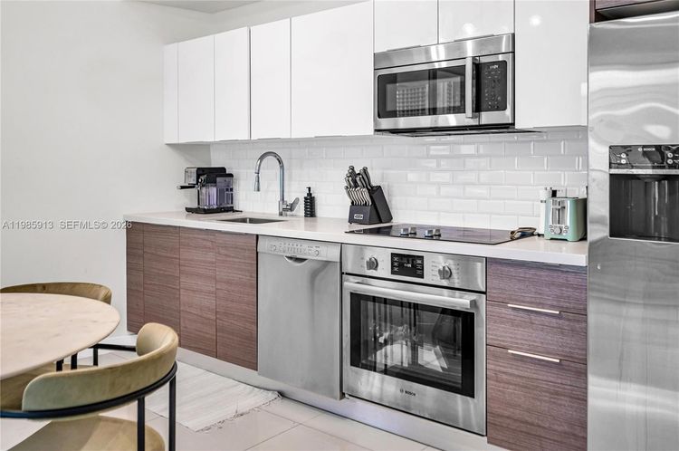 Brickell Ten #2004 image #10