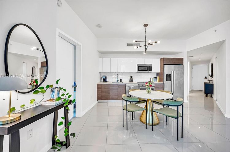 Brickell Ten #2004 image #9