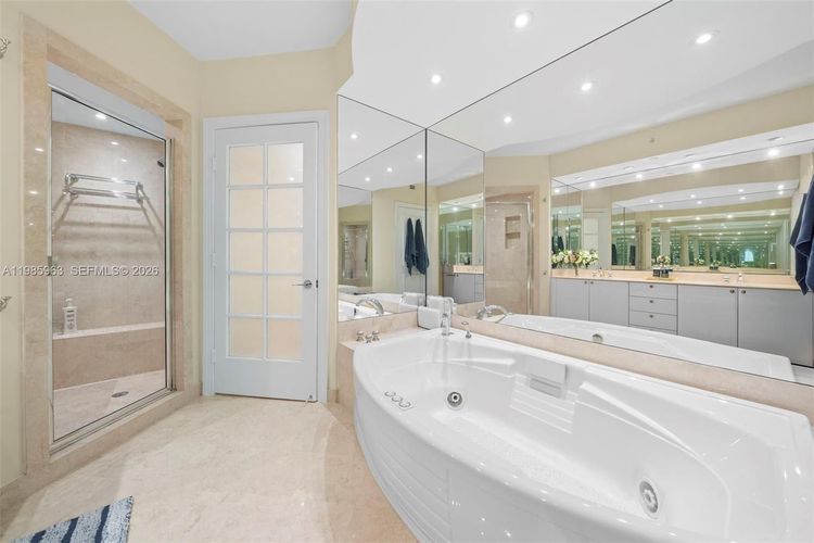 Ocean Club - Club Tower Three #1802 image #15