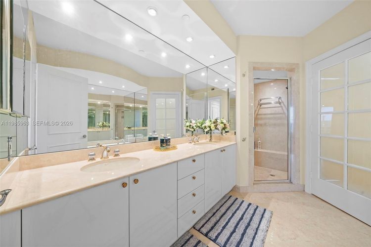 Ocean Club - Club Tower Three #1802 image #16