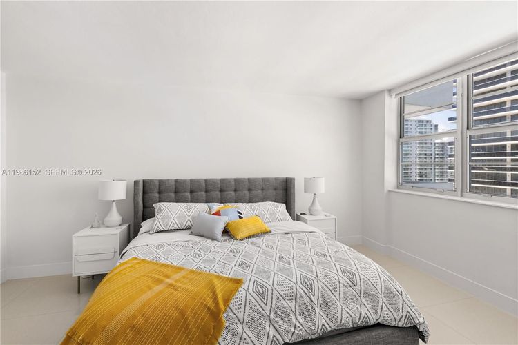 Corinthian Condo #10E image #21