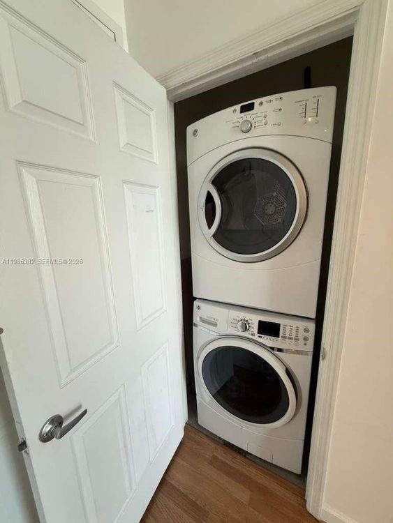 The Lofts at Hollywood Station #501 image #22