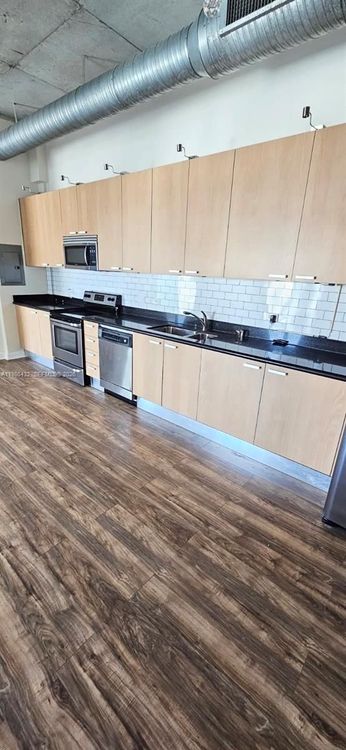 The Lofts at Hollywood Station #508 image #19