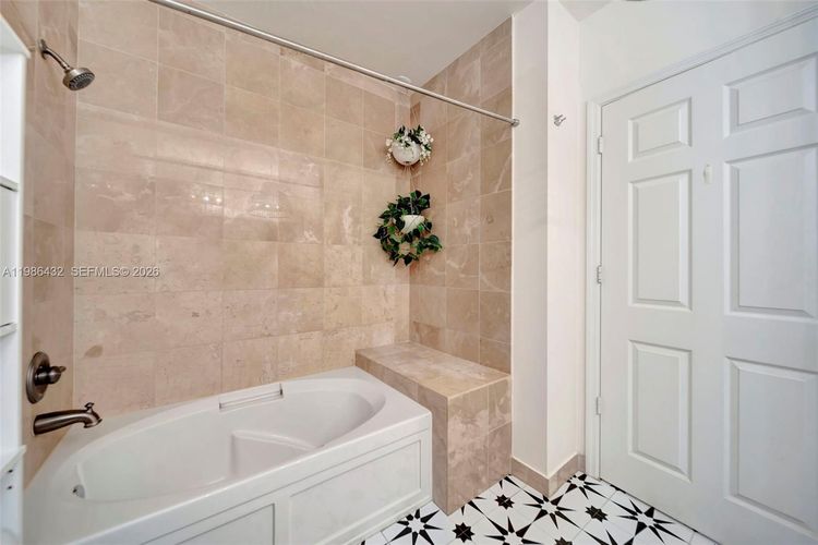 The Lofts at Hollywood Station #508 image #7