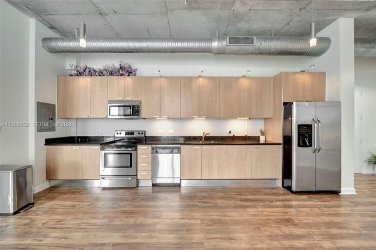 The Lofts at Hollywood Station #508 image #8