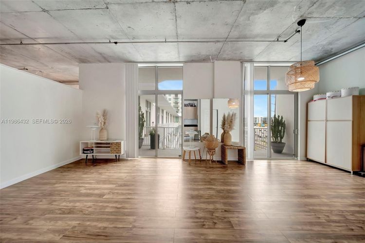 The Lofts at Hollywood Station #508 image #9