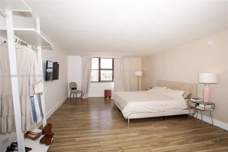 Cricket Club Miami #2309 image #17