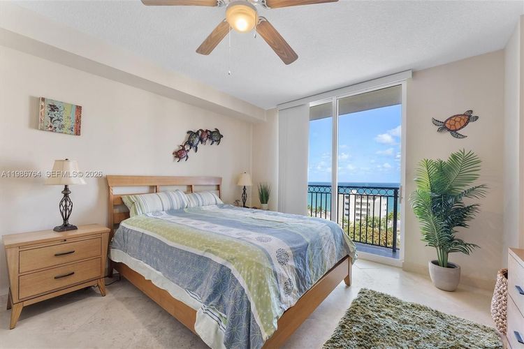 The Vue #1106 image #13