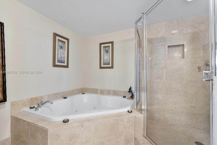 The Vue #1106 image #23