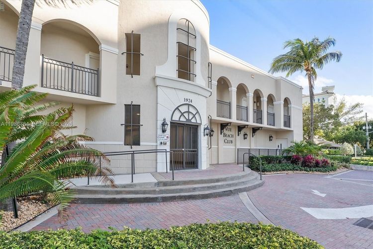 The Vue #1106 image #25