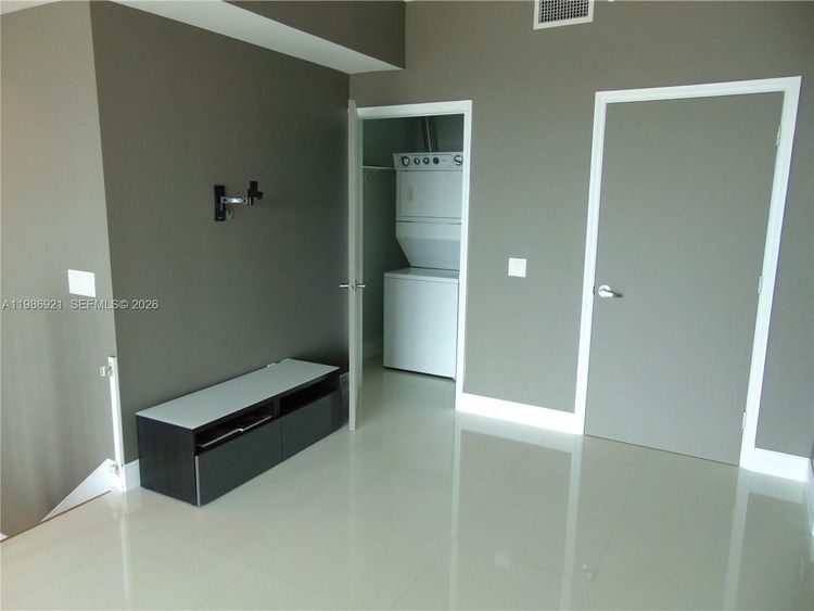 Infinity at Brickell #2619 image #6