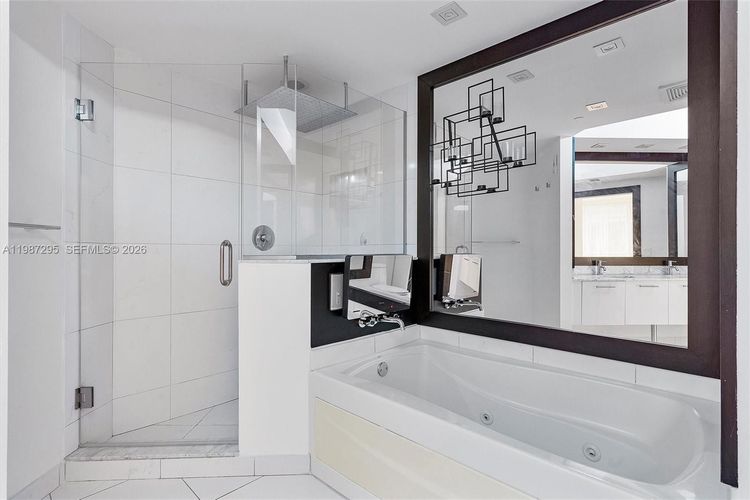 500 Brickell #1607 image #39