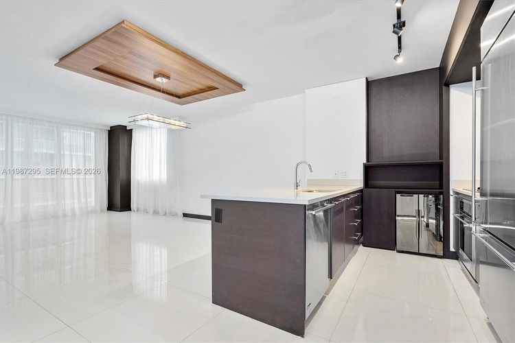 500 Brickell #1607 image #8