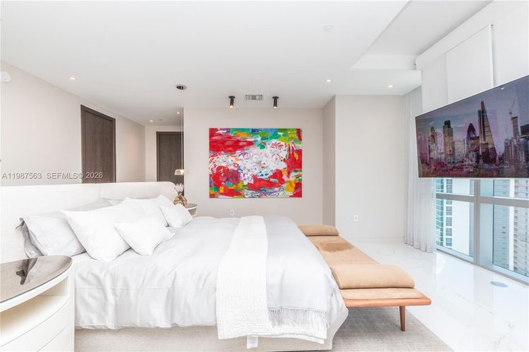 Paramount Miami Worldcenter #PH 4611 image #16