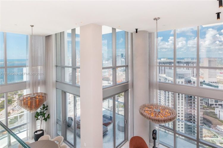Paramount Miami Worldcenter #PH 4611 image #18