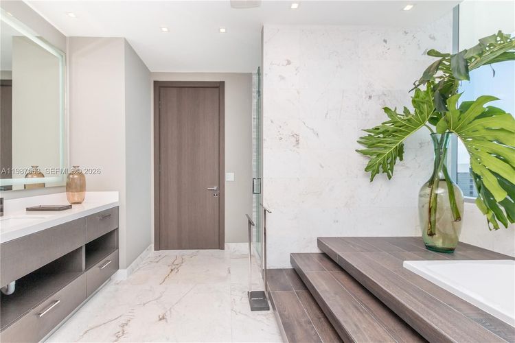 Paramount Miami Worldcenter #PH 4611 image #22