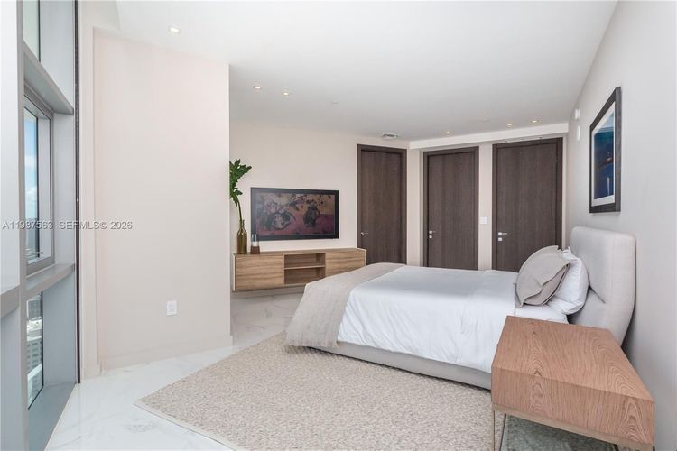 Paramount Miami Worldcenter #PH 4611 image #32