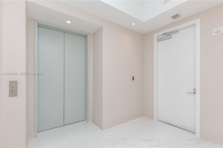 Paramount Miami Worldcenter #PH 4611 image #36