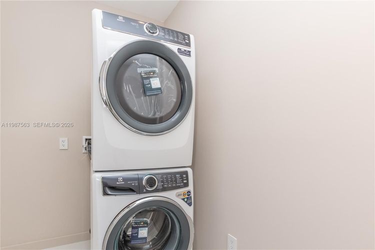 Paramount Miami Worldcenter #PH 4611 image #40