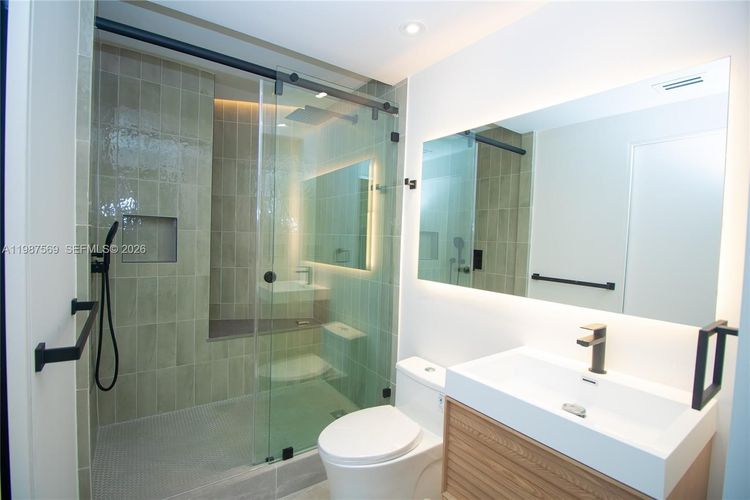 Triton Towers #1422 image #12