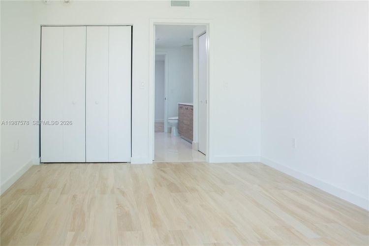 Dua Miami (SLS Hotel and Residences) #2702 image #19