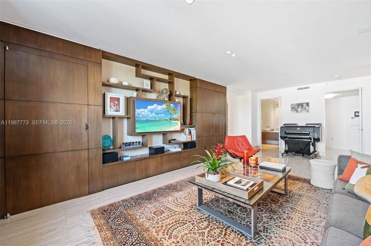 Residences at Vizcaya #502 image #12