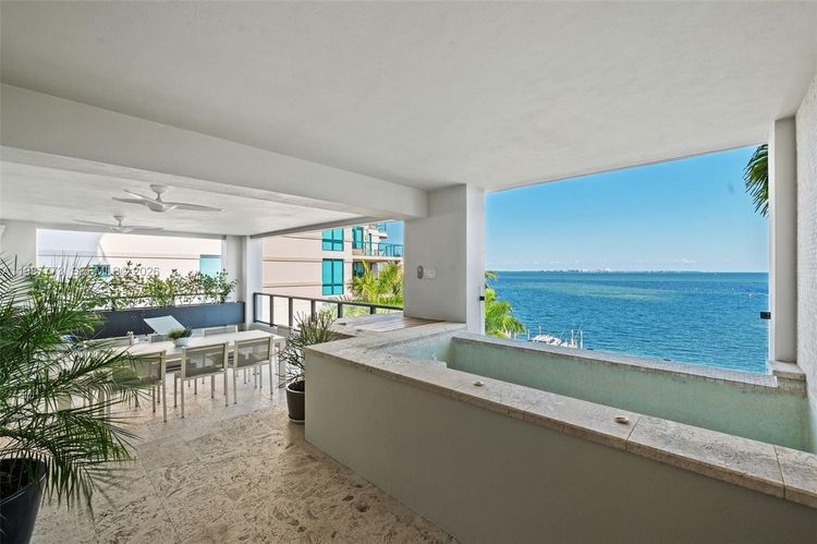 Residences at Vizcaya #502 image #15