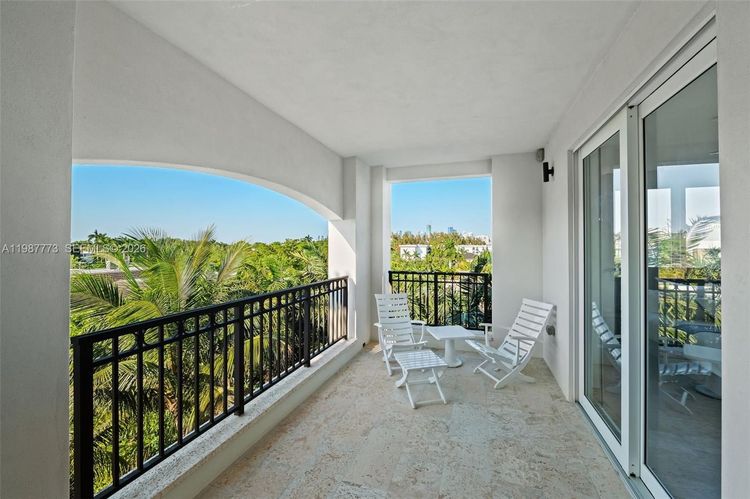 Residences at Vizcaya #502 image #25