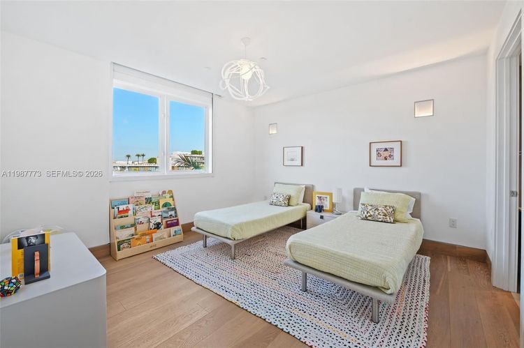 Residences at Vizcaya #502 image #27