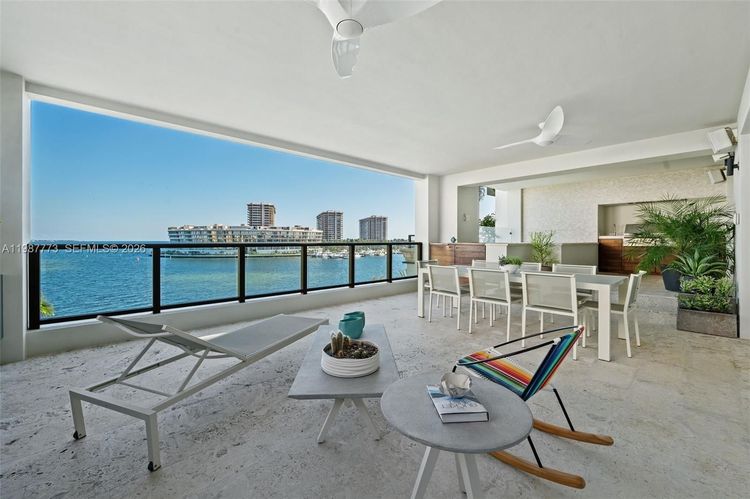 Residences at Vizcaya #502 image #32