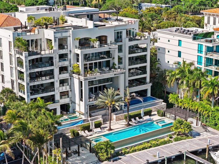 Residences at Vizcaya #502 image #34