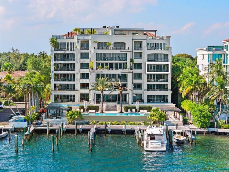 Residences at Vizcaya #502 image #35