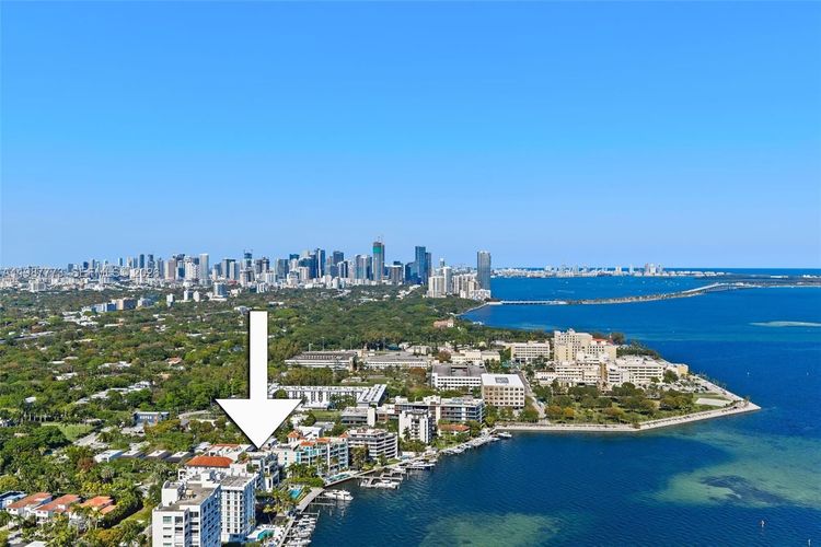 Residences at Vizcaya #502 image #38