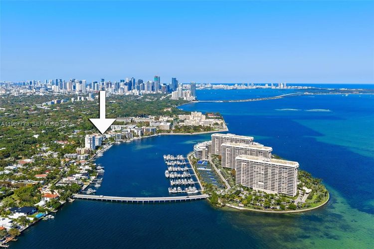 Residences at Vizcaya #502 image #39