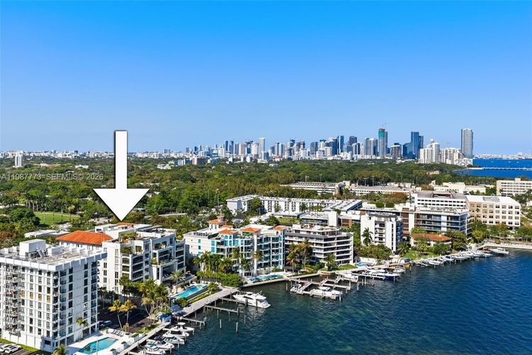 Residences at Vizcaya #502 image #40