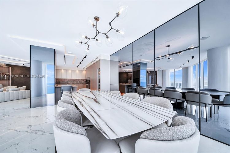 Trump Hollywood #3905 image #11